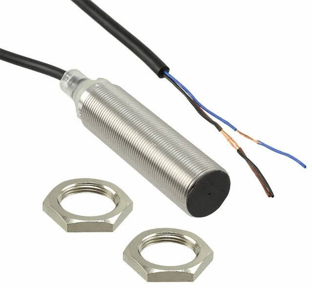 E2BM18LS08WPC12M, Датчик индуктивный, 10-30ВDC, М18, Подключение провод 2м, IP67