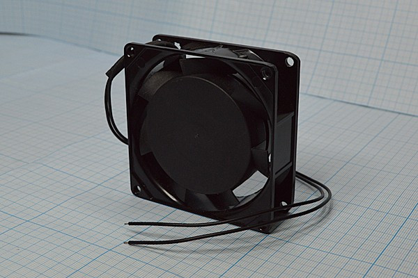 Вентилятор 80x80x25, напряжение 220В, ток 0,07А, выводы 2L, подшипник скольжения, SF8025AT SUNOH