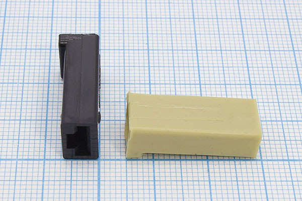 Кожух для клеммбелый; №1140 клемма кожух гн 6,4x0,8\\1H \\бел\пл