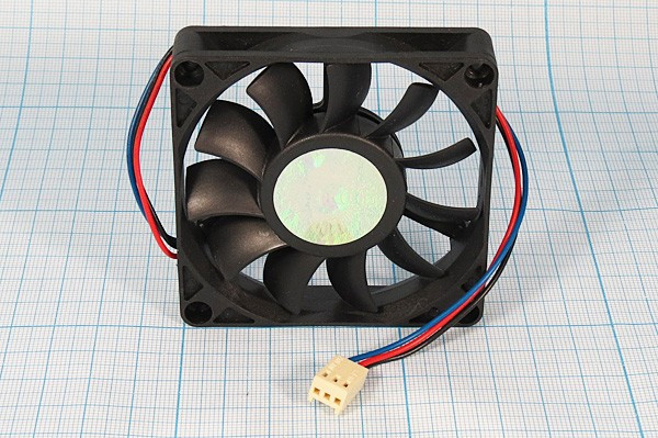 Вентилятор 70x70x15, напряжение 12В, ток 0,18А, выводы 3L+HU3, подшипник качения, EC7015M12CA