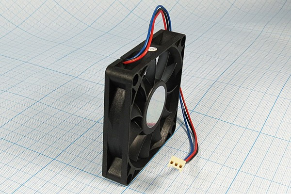 Вентилятор 70x70x15, напряжение 12В, ток 0,18А, выводы 3L+HU3, подшипник качения, EC7015M12CA