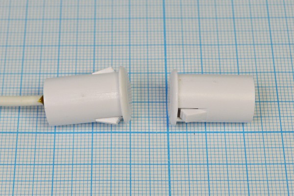 Датчик положения бесконтакный с магнитом в комплекте(нормально замкнутый); №14808 датчик охранный\\\норм.замкн\ ИО102-51\датчик+магни