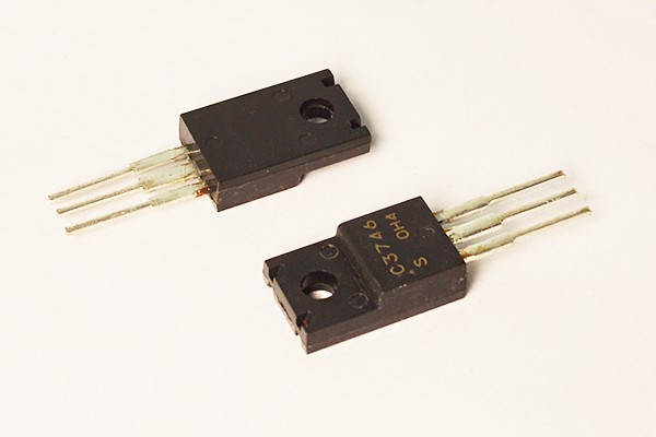 Транзистор 2SC3746, тип NPN, 20 Вт, корпус TO-220ML ,SAN Транзистор 2SC3746, тип NPN, 20 Вт, корпус TO-220ML ,SAN