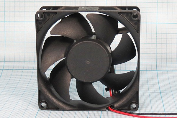 Вентилятор 80x80x25, напряжение 24В, выводы 2L, подшипник качения, EE80252B1 Вентилятор 80x80x25, напряжение 24В, выводы 2L, подшипник качения, EE80252B1