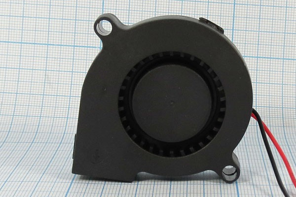 Вентилятор улитка 50x50x15, напряжение 5В, ток 0,40А, выводы 2L, подшипник скольжения, FSY5015S05H
