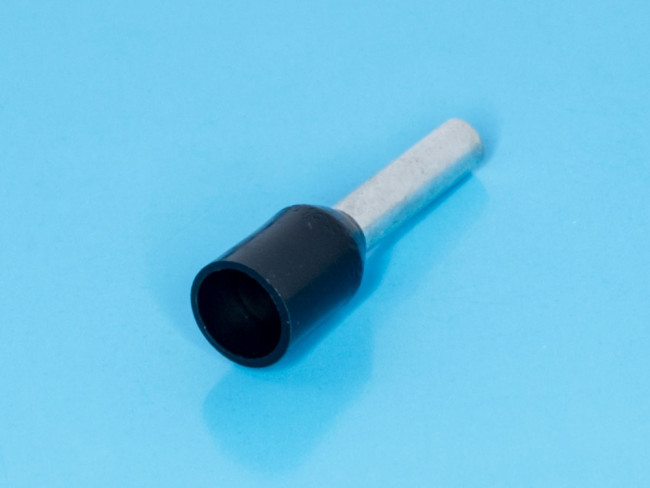 KLS8-01108-E1508 black (TIC-1.5-8) черный (LT15008), Наконечник 8мм для обжима многожильного кабеля 1,5мм изолированный