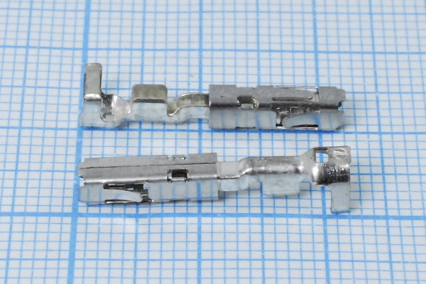 Клемма розетка, 3x0,8, 0,5-1,5мм2 Клемма розетка, 3x0,8, 0,5-1,5мм2