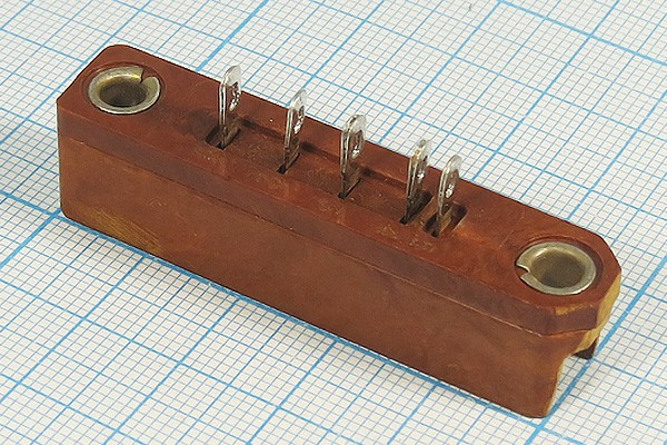 Прямоугольная соединительная розетка, шаг P6.1мм, 5 гнёзд, на панель, с ловителями, РП14-5ЛО; №475 гн ПрС\P6,1\ 5HC\пан\\РП14-5ЛО