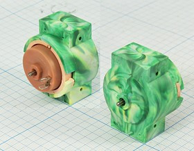 Двигатель 2,4В, 0,25А, левый, скорость(об/мин) 3500, размер 42x33x37m46, МП-2-008