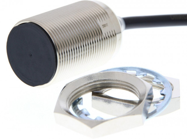 E2E-X22C130-2M, Датчик: индуктивный; Конф.выхода: NPN / NO; 0-22мм; 10-30ВDC; М30