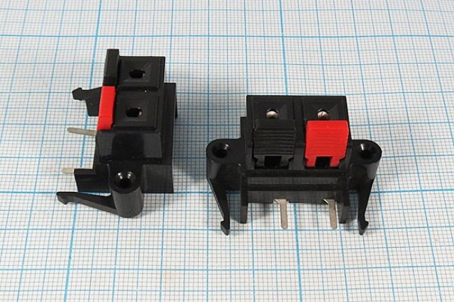 Клеммная колодка 2/1, контакты 2C, панель 2 отверстия, 1 красный 1черный, зажим угловой Клеммная колодка 2/1, контакты 2C, панель 2 отверстия, 1 красный 1черный, зажим угловой