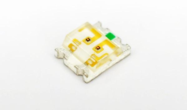 KPB-3025SURKCGKC, Светодиод красный/зеленый 3.0х2.5мм 160мКд SMD