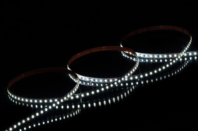 Светодиодная лента 5м, 12В, 14,4Вт/м, 60д/м, ip20, 1440Лм/м, холодный белый, 8мм, ML-R60-2835-CW-HP-S