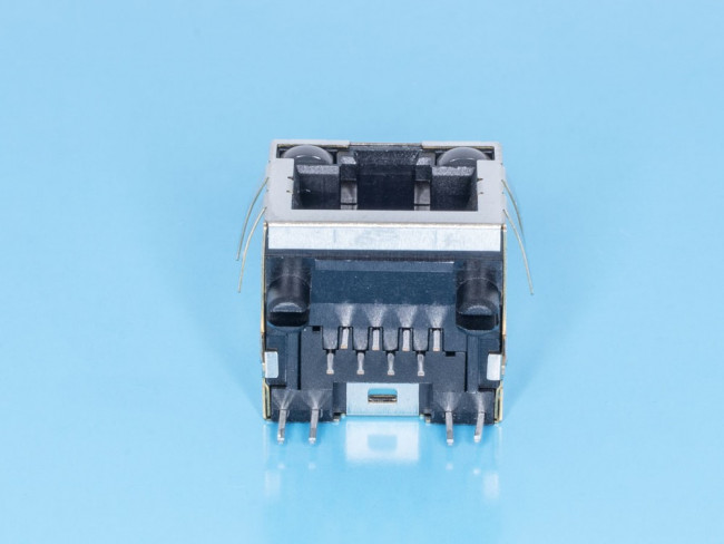 TJ18-L8P8C-5, Разъем RJ-45 на плату, 8P8C, 2 светодиода (красный-зеленый), экранированный, тип 18 TJ18-L8P8C-5, Разъем RJ-45 на плату, 8P8C, 2 светодиода (красный-зеленый), экранированный, тип 18