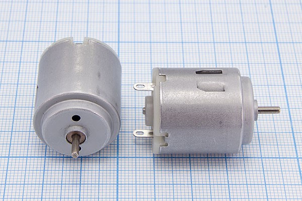 Двигатель 1.5В, правый, 6300 оборотов/мин, 24x28m38мм; №15350 двиг 1,5В\\прав\ 6300\24x28m38\ RE-260RA-2670