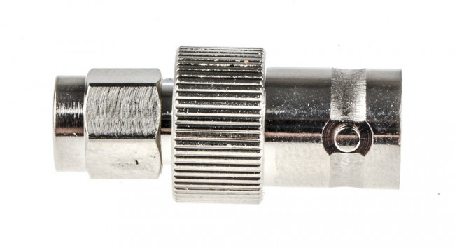 J01008A0025, Straight 50 RF Adapter BNC Socket to SMA Plug