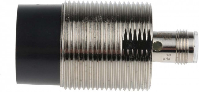 E2AM30KN20M1B1, Inductive Barrel-Style Proximity Sensor, M30 x 1.5, 20 mm Detection, PNP Output, 12 24 V dc, IP67