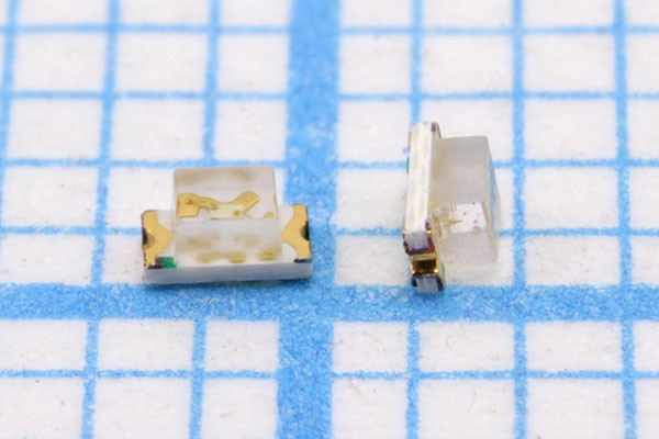 Светодиод SMD 0603= 1.6x0.8мм, зеленый, 360мкд, 130град, прозрачная линза, FYLS-0603PGC; №15413 СД SMD01608C2\зел\ 360\130\пр\FYLS-0603PGC\F