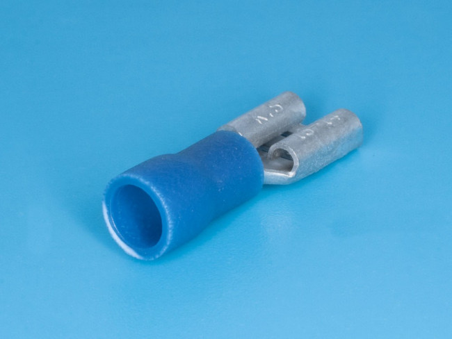 TAI-2F, Клемма ножевая 6,3мм, гнездо на провод 1,5-2,5мм, изолированная, кратно 100шт.