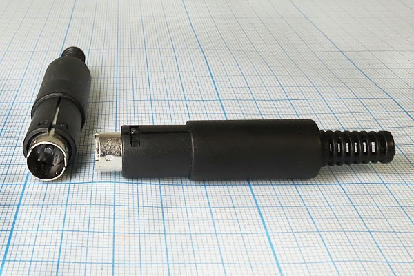 Штекер miniDIN с пластиковым хвостом, на кабель, на 4 контакта; №369 штек miniDIN\ 4P\каб\пл хвост\\[S-VHS]\