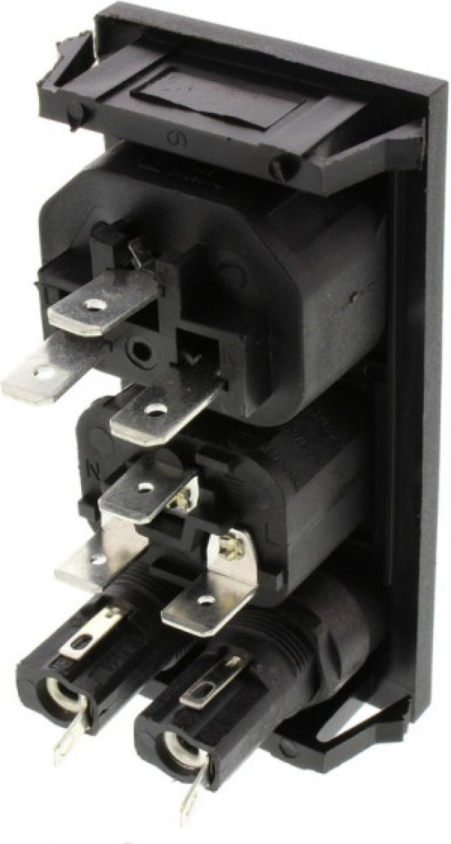 BZV09/Z0000/04, IEC Connector, Inlet / Outlet, C14, F Type, 250V, None