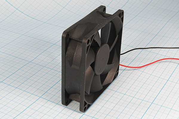 Вентилятор постоянного тока 12 Вольт, 80x80x25мм, подшипник скольжения, 3000об/мин; №ВН140S вент 80x80x25\ 12В\0,14А\2L\ПС\ RQD8025MS\TIDAR