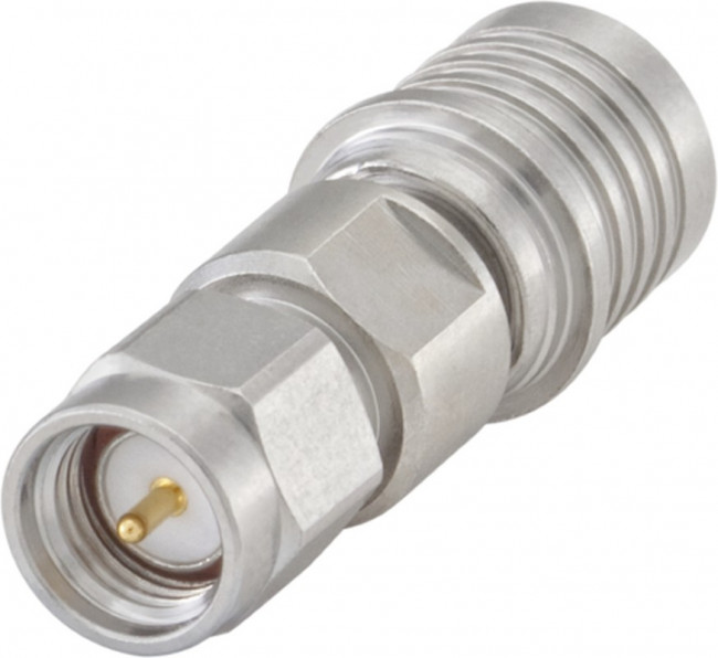 28S132-S00N5, Straight 50 RF Adapter QMA Plug to SMA Plug 18GHz