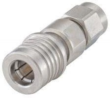 28S132-S00N5, Straight 50 RF Adapter QMA Plug to SMA Plug 18GHz