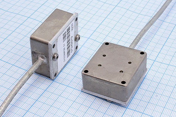 Резистор постоянный 50 Ом,150 Вт, высокочастотная нагрузка с разъемом шт SMA; Р 50 \150\30,0x16,0x35,0m200\ \\SMA\D10C99P07 01\