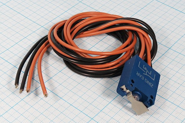 Микропереключатель, размер 26x13 x33, 5А, переключение ON-(ON), размер концевика L18, КВП1105-3500D