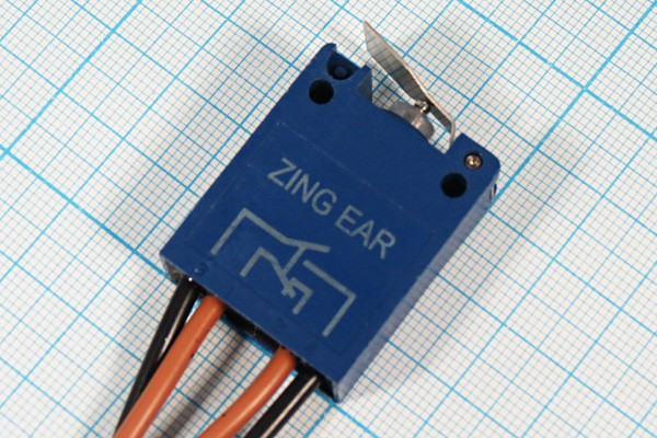 Микропереключатель, размер 26x13 x33, 5А, переключение ON-(ON), размер концевика L18, КВП1105-3500D