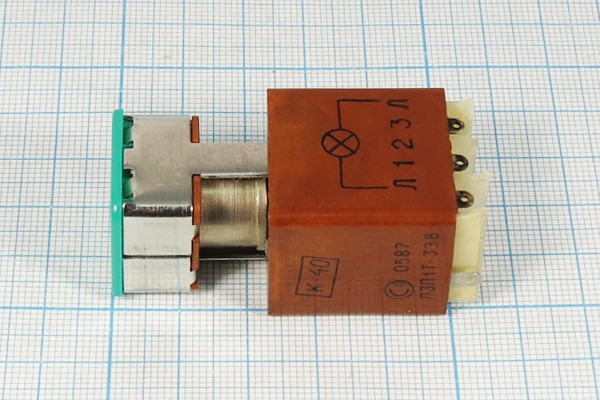 Переключатель кнопочный с фиксацией SPDT, ON-ON, зелёного цвета, 220В/2А; №345 G ПКн\250\ 2,0\3PDT\21x21\кор\ ILзел\\8C\П3П1Т-3ЗВ\