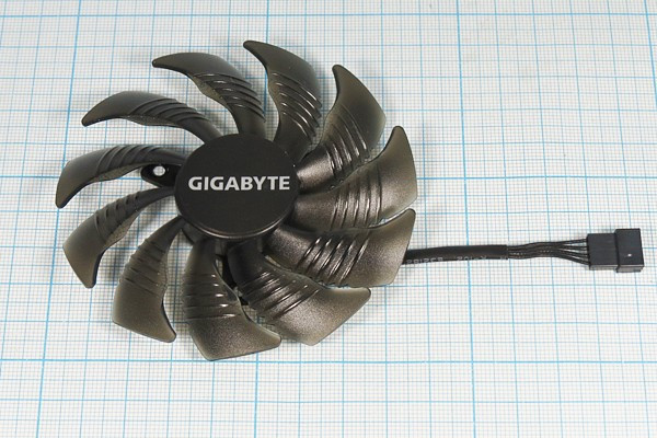 Вентилятор 92x92x15, напряжение 12В, ток 0,35А, выводы 4L, подшипник качения, T129215SU