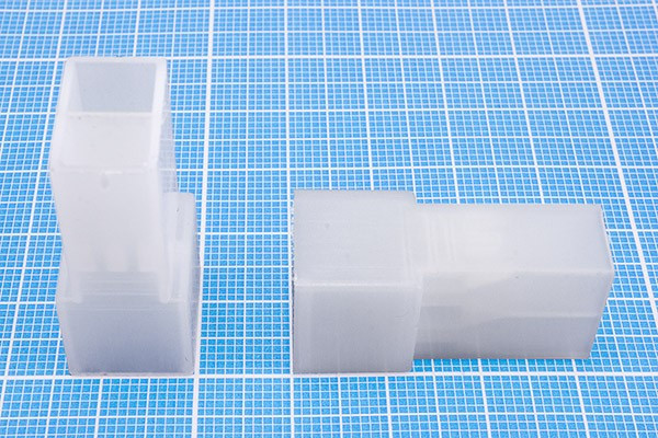 Кожух для клемм штекер 6.4x0.8мм, колодка для 2 клемм; №1107 клемма кожух штек 6,4x0,8\\2H \\\пл 20605