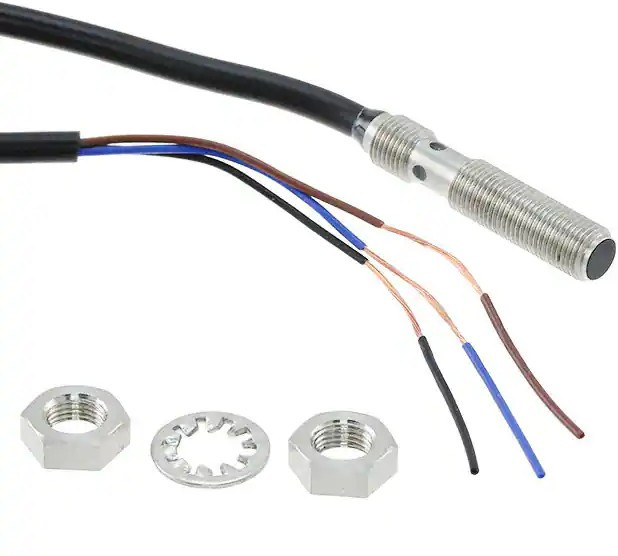 E2ES05S12WCB12M, Датчик индуктивный, Конфиг.выхода PNP / NO, 0-1,2мм, 10-30ВDC E2ES05S12WCB12M, Датчик индуктивный, Конфиг.выхода PNP / NO, 0-1,2мм, 10-30ВDC