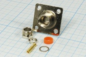Гнездо N, под кабель RG6, на панель, фланец 4 отверстия, позолоченный центральный контакт; №10331 гн N\RG6\пан\\фланец 4 отв