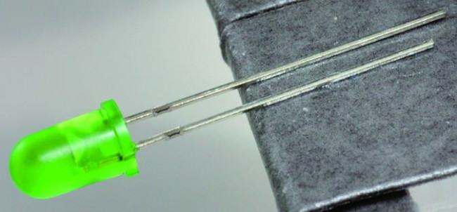 SLR-56MC3F, Plugin,D=5mm Light Emitting Diodes (LED)