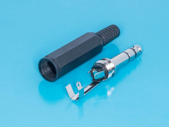AUD-21, Штекер аудио 1/4" стерео, пластмассовый корпус