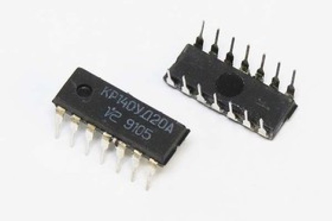Микросхема КР140УД20А, корпус DIP-14;