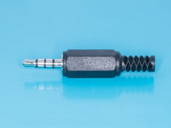 AUD-13, Штекер аудио 3,5мм, 4 контакта, стерео, пластмассовый корпус