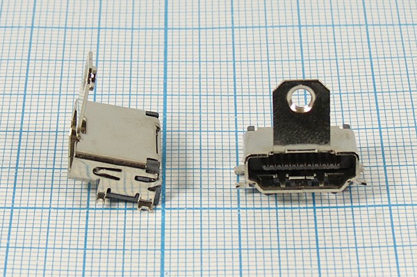 № 2652 гн HDMI\19C4C\плат SMD\угл 1отв\HDMI7004; 2652 гн HDMI\19C4C\плат SMD\угл 1отв\HDMI7004