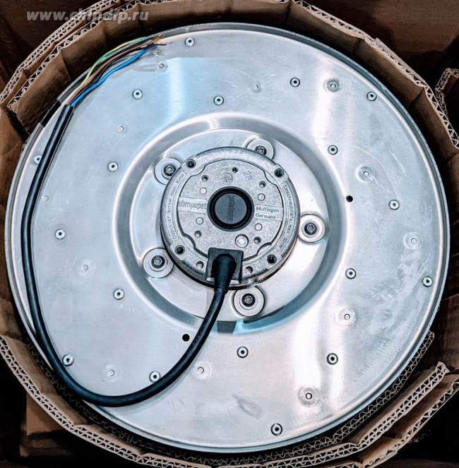 Вентилятор Ebmpapst R4E310-AL11-01 230V 50/60Hz 0.52/0.70A 4pin