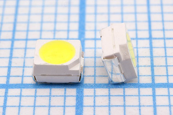 Светодиод SMD 1411=3.5x2.8мм, белый холодный 6500~7050K, Uпр=3.2В, 8лм ,120град; №15573W СД SMD03528C2\белх\ 8лм\120\жел\ST- 3528WW80-083R\