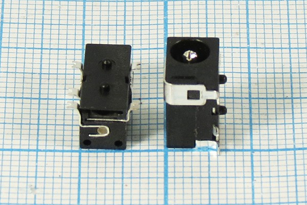 Гнездо питания DC 1.7D4.0, 3 контакта, SMD, на плату, угловое; №12703 гн пит DC 1,7D4,0\3C2C\SMD\ плат\угл\PJ147