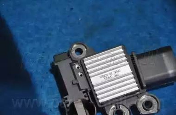 PXPBA-033, Реле напряжения генератора PXPBA-033, Реле напряжения генератора