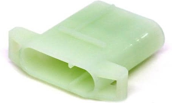 154565, Commercial MATE-N-LOK Male Connector Housing, 6.35mm Pitch, 3 Way