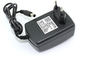 Блок питания (сетевой адаптер) 18V 2A 36W 5.5x2.1 мм черный, в розетку