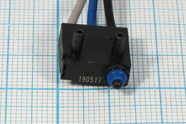 Микропереключатель , размер 14x 6 x12, 3А, переключение ON-(ON), размер концевика H3, КВП303-130EA49