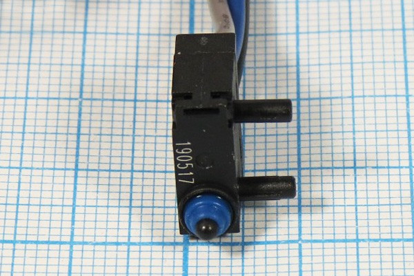 Микропереключатель , размер 14x 6 x12, 3А, переключение ON-(ON), размер концевика H3, КВП303-130EA49