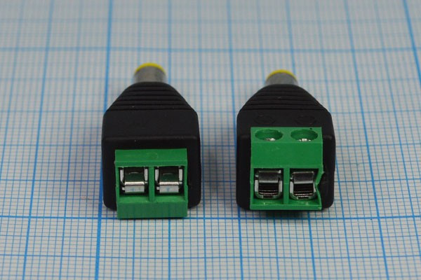 Переходник со штекера питания DC 5,5d2,5x10 на клеммник 2EDGR5.08, JR-52; Q-10636Z штек пит DC 5,5d2,5x10 -гн клеммн 2EDGR5,08\\JR-52\